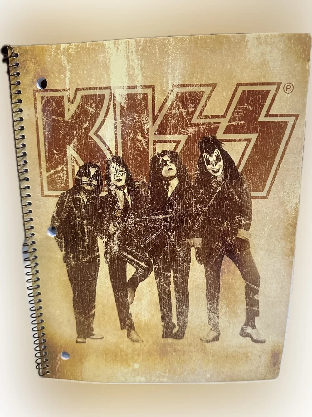 Kiss 2010 dressed